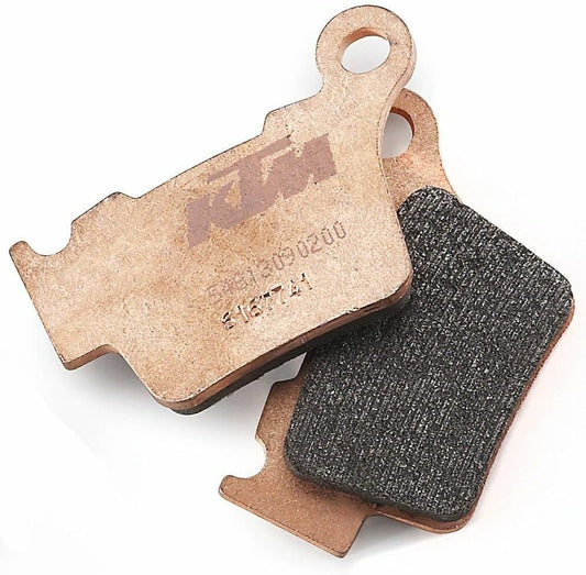 New KTM Rear Brake Pad Set/Sintered 2004-2024 125 144 150 200 250 300 350 400 450 500 SX SXF XC XC-F EXC XCW, 54813990200